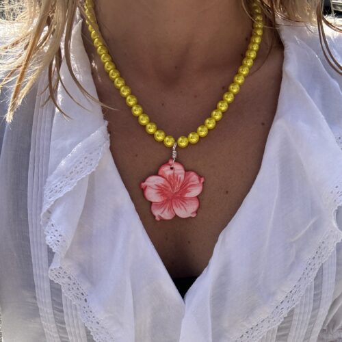 malibu barbie shell flower faux yellow pearl necklace
